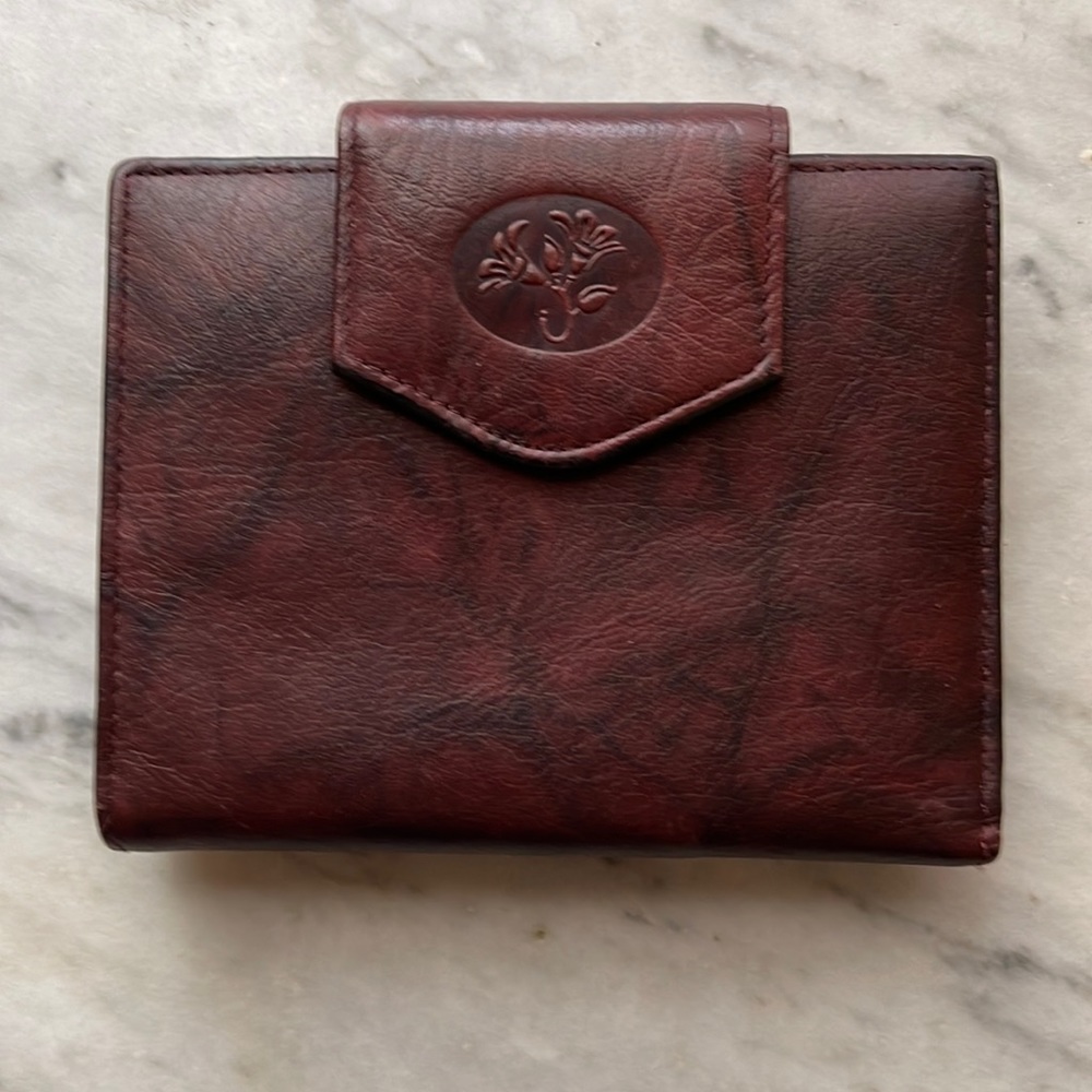 Buxton wallet, brown 4.5x5.25” folded, very good condition